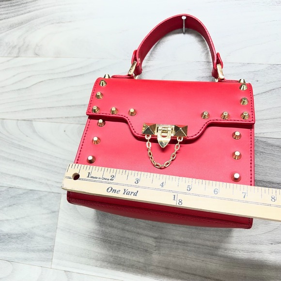 Persaman Crossbody Handbag Women's Red Stud Details Adjustable Straps Italy - Picture 11 of 15